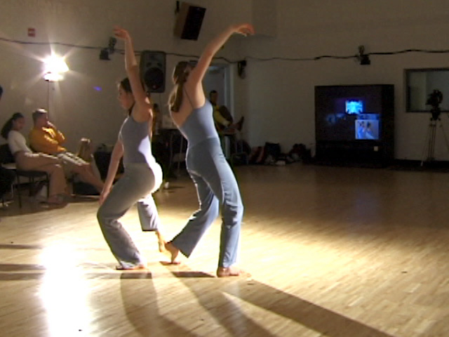 Image 6 of 8 in Reverse Patterns - Performance Photos