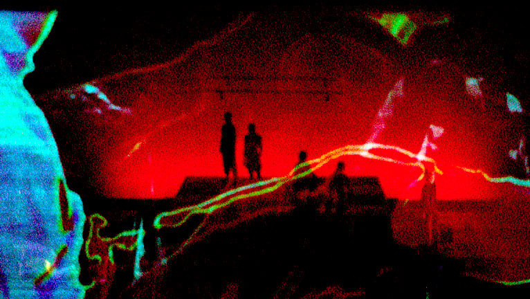 Image 6 of 9 in Nightdriving Photos
